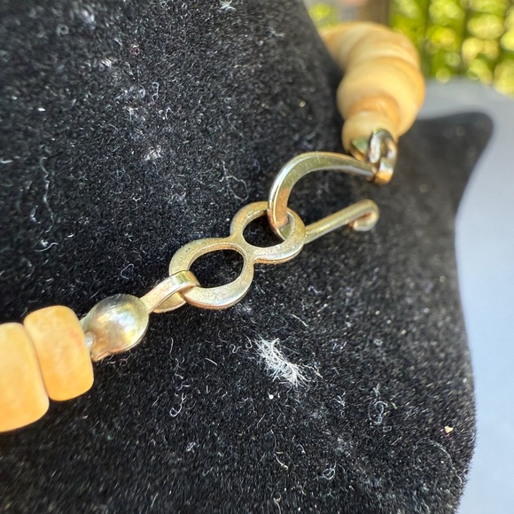 Stunning Tropical Hibiscus Floral Statement Necklace - Handcarved Wood - Picture 12 of 17